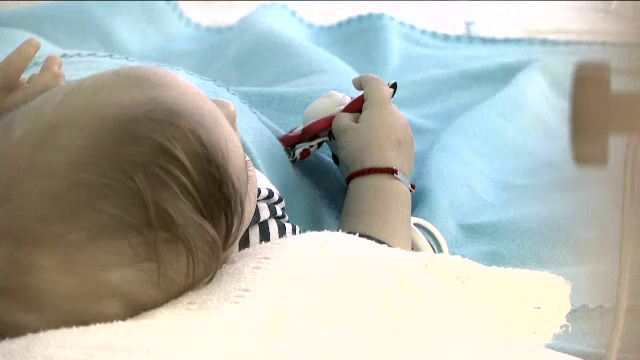 Starea unui bebelus internat la Marie Curie cu sindrom hemolitic uremic s-a inrautatit. Medic: "Este o forma hemoragica"