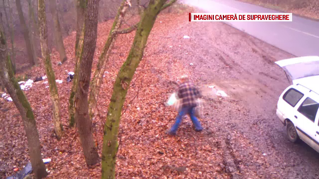 Padurea transformata in insula de gunoi. Ce au descoperit localnicii dupa ce au instalat o camera de filmat: "Se vede clar"