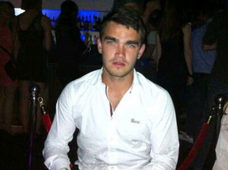 Un fost fotbalist de la Chelsea a murit dupa ce a baut opt shot-uri de vodka. Dezvaluirea facuta de iubita lui