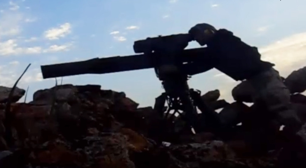 Momentul in care un tanc rusesc este lovit de o racheta AMERICANA a fost filmat. "E al Treilea Razboi Mondial"