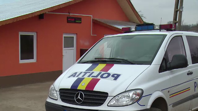 Dupa o partida de biliard, un vasluian si-a injunghiat adversarul in cap. Victima e tinuta in viata doar de aparate