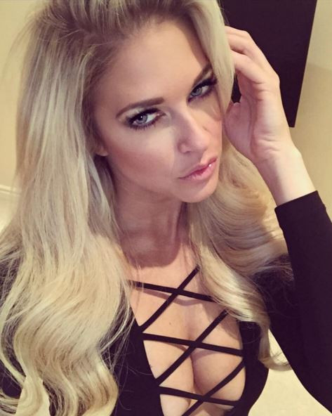 "Am spus DA!" Una dintre cele mai frumoase femei din lume s-a casatorit! Cine este cel care a cucerit-o