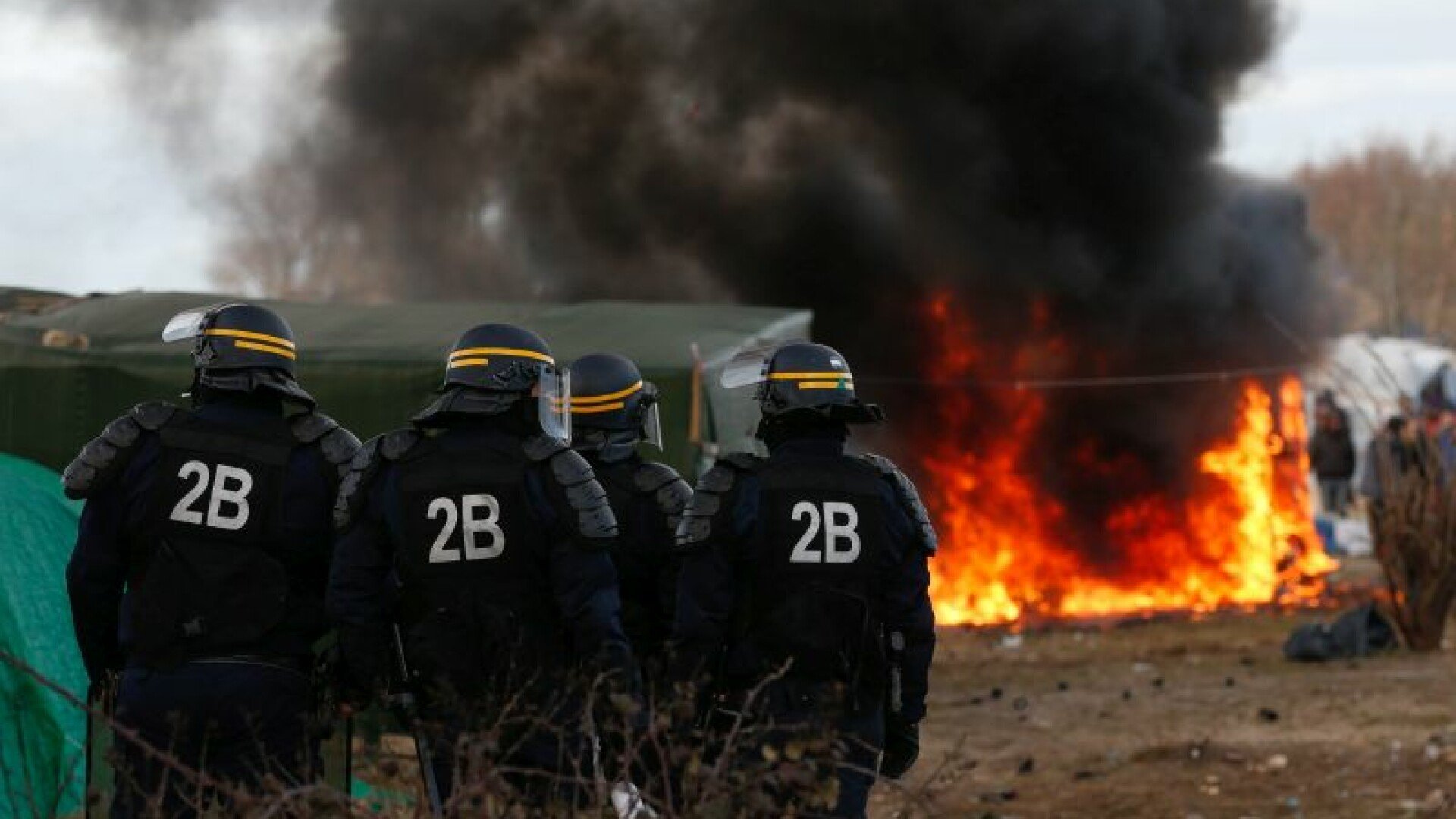 Violente jungla din Calais