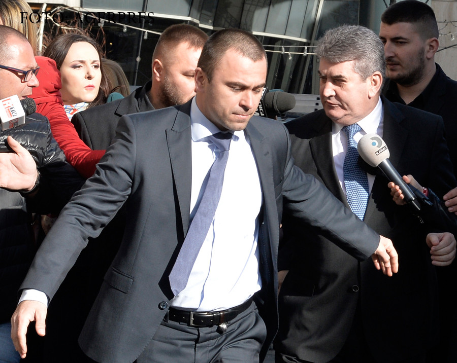 Fostul viceprim-ministru Gabriel Oprea soseste la sediul Directiei Nationale Anticoruptie