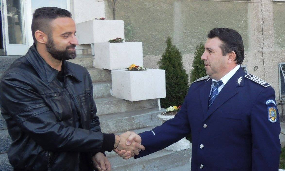 Portarul echipei de fotbal Pandurii Targu Jiu, Razvan Stanca, si-a pierdut portofelul. Cine a fost omul care i l-a inapoiat