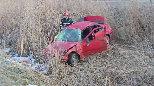 Accident grav la Cluj. Tanarul care se afla la volan nu avea nici macar permis de conducere