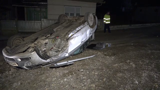 Cascadorie ca in filme in Maramures. Un sofer de 29 de ani a vazut moartea cu ochii. Ce au gasit politistii in masina sa