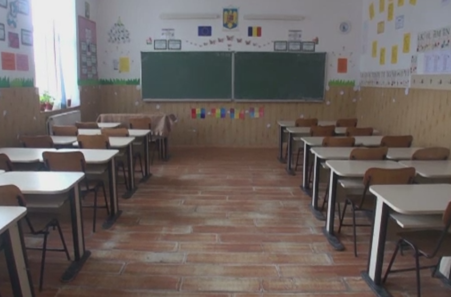 Panica la o scoala din Capitala. Toti elevii au fost evacuati, iar la fata locului a venit si primarul general