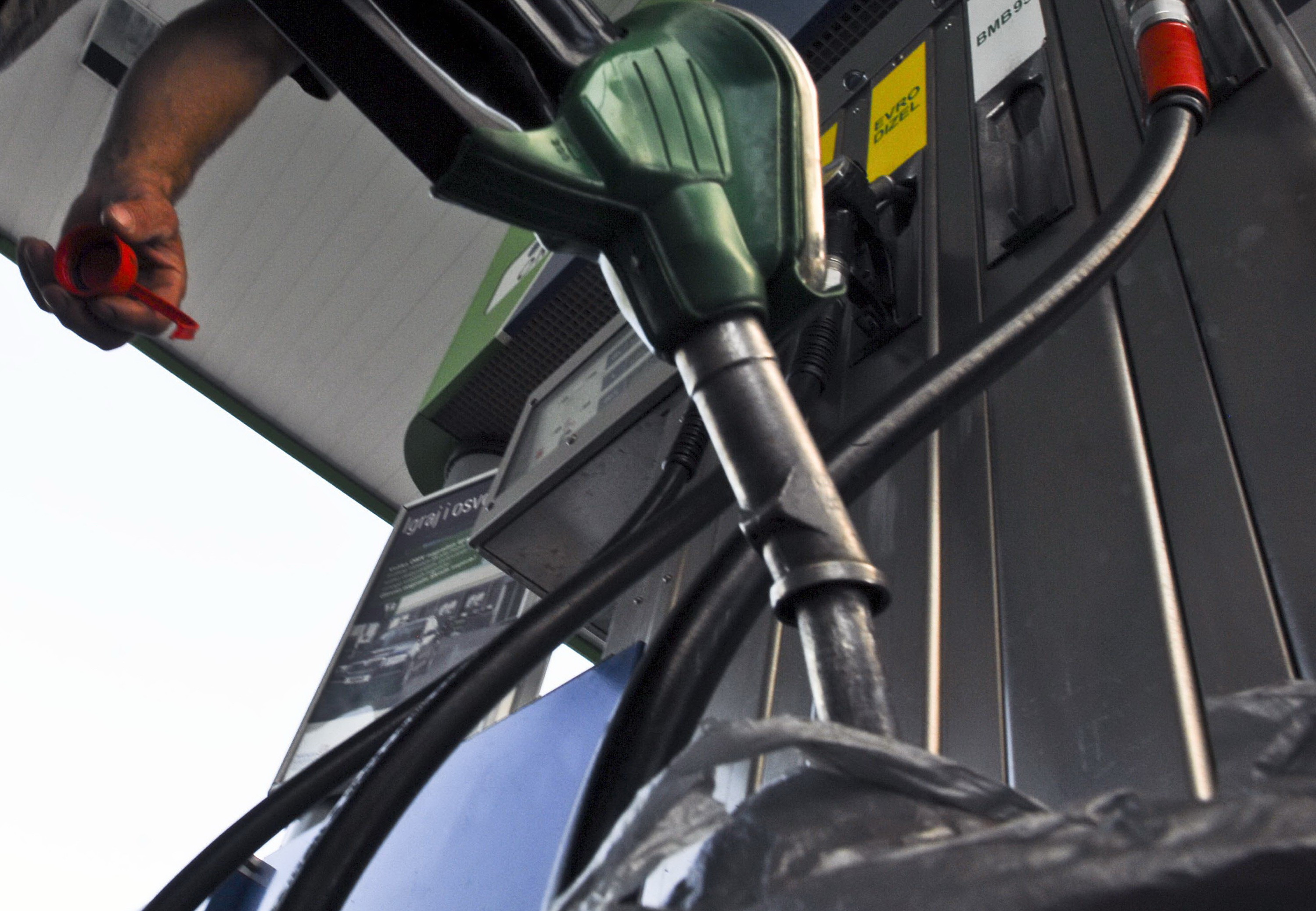 Finanțele propun compensarea motorinei pentru transportatori până la finalul lui 2026: sprijin de 85 de bani pe litru