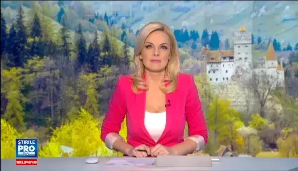 Expozitie cu jucarii rare, la Catelul Bran. Povestea fiecarui exponat, prezentata de colectionarul din Brasov