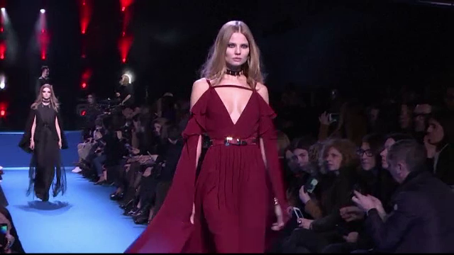 Creatii ultra-feministe si excentrice prezentate de Elie Saab, Nina Ricci si Vivienne Westwood, la Saptamana modei, la Paris