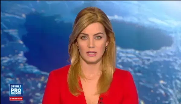 O eleva din Braila a cazut de la etajul al 3-lea al liceului. Tatal spune ca a fost un accident, colegii ei cred altceva