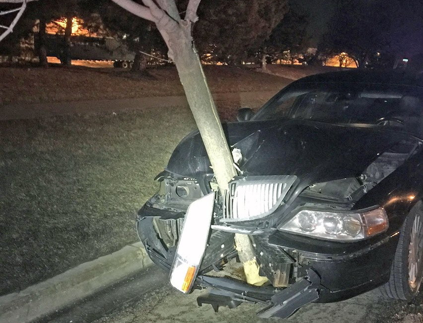 Povestea fabuloasa a acestei fotografii! Pe cine au gasit politistii in masina care mergea asa