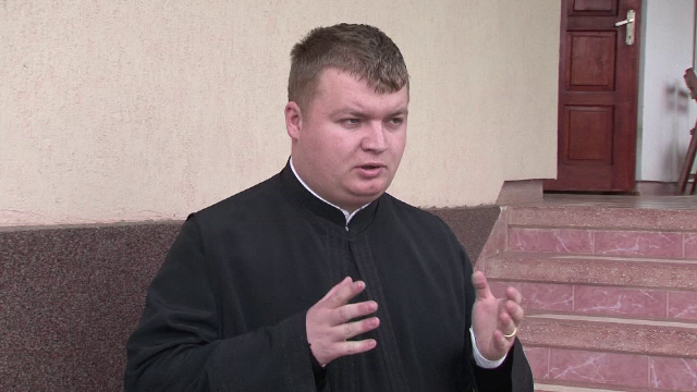 Preturile biletelor la amicalul Romania-Spania au explodat pe piata neagra. Cu cat le da un preot din Bistrita, pe Facebook