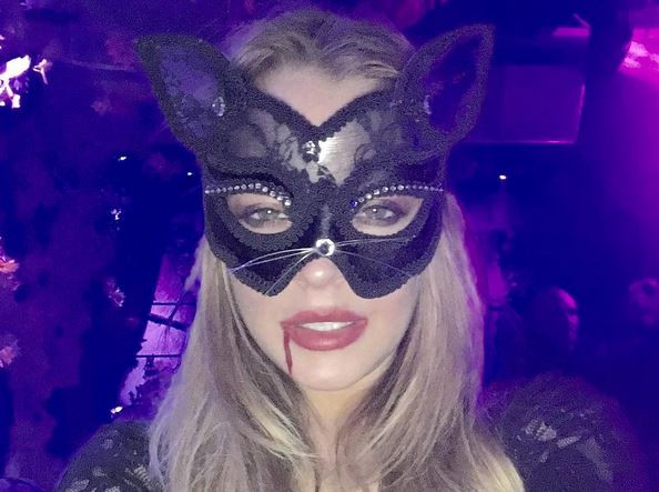 Cuplu neasteptat in showbiz! Ea este cu 7 ani mai mare decat el! Cum s-au cunoscut