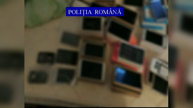 Magazinele online care vand telefoane au intrat in vizorul ANAF. Ce au descoperit politistii in apartamentul unui tanar