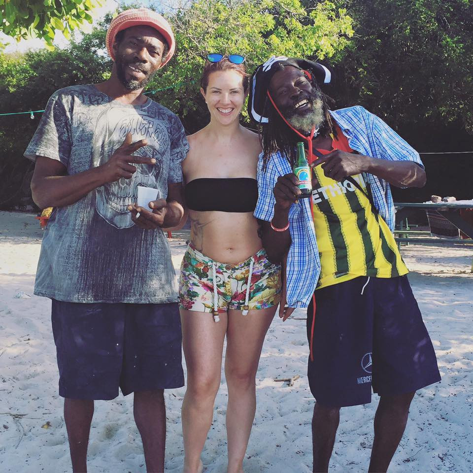 O prezentatoare si-a schimbat complet viata dupa ce mama si sora ei au murit de cancer. Isi lasa fanii sa decida pentru ea