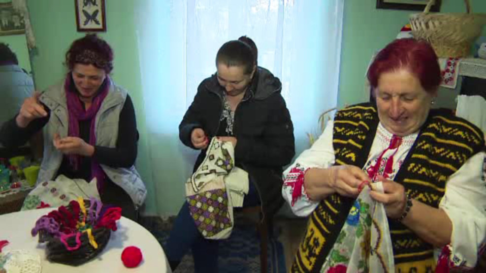 Povestile din spatele brandurilor de moda romanesti. Cum au ajuns “papuceii” din Iasi pe catwalk la New York si Milano