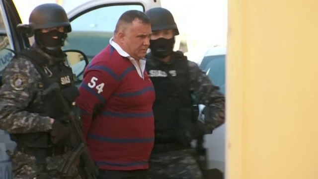 Ion Clămparu a devenit poet. Celebrul traficant de carne vie este autor într-un volum lansat la Penitenciarul Aiud