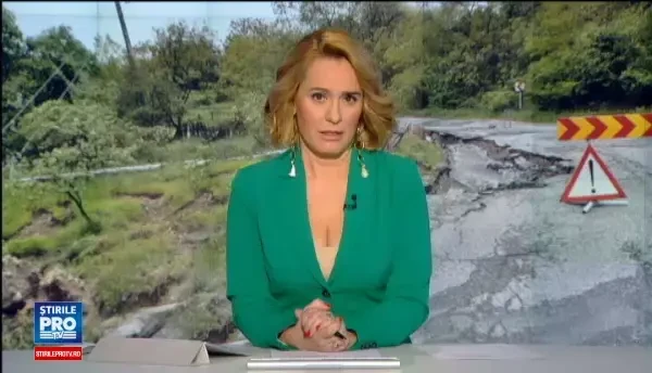 Patru familii, evacuate de urgenta, in Gorj, dupa ce un deal a luat-o la vale. Dezastrul, produs in acelasi loc si acum 1 an