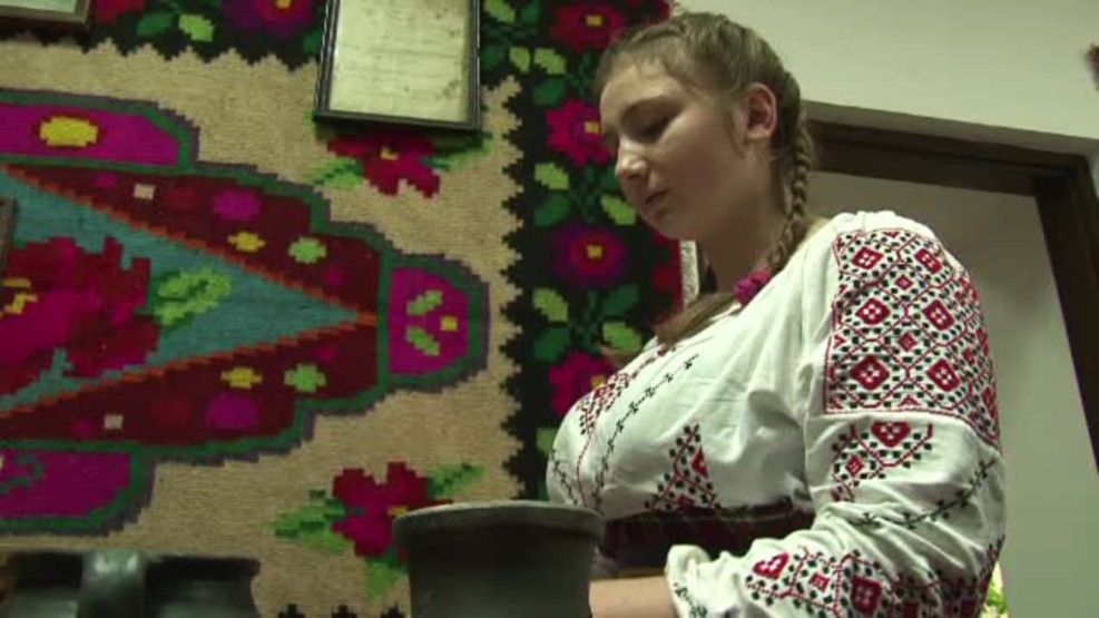 Traditii si obiceiuri de Lasata Secului. Cum se prepara "zeama" si ce trebuie sa faca fetele nemaritate pe pat