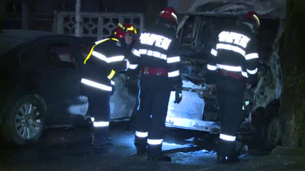 Incendiu intr-o parcare din sectorul 5 al Capitalei. Ce au descoperit autoritatile despre masinile arse