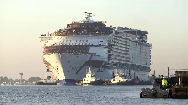 Armonia Marilor, vaporul de un miliard de euro. Cum arata cel mai mare vas de croaziera din lume