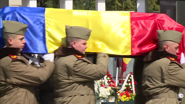 Iolanda Balas, inmormantata la cimitirul militar Ghencea, cu onoruri. Mesajele transmise de fosti sportivi romani
