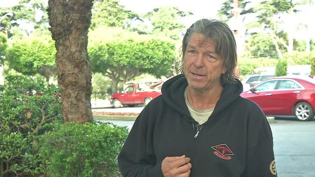 Un om al strazii a castigat 100.000 de dolari! Momentul care ii schimba viata