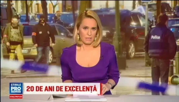 Patru persoane banuite ca pregateau un atentat in centrul Parisului, arestate. Autoritatile spun ca pericolul era iminent