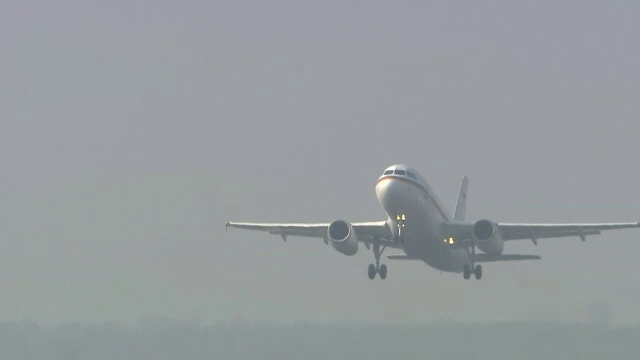 O cursa aeriana a fost intarziata, dupa ce unei pasagere i s-a parut ca vecinul de scaun este un extremist islamist