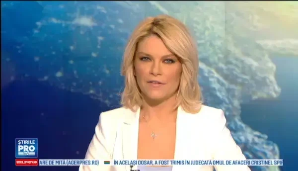 Nesuferita Betty, vocea pe care niciun pilot de avion nu vrea sa o auda. Cine este femeia din spatele mesajelor de alerta