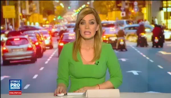 Acuzatiile care i se aduc barbatului filmat in timp ce isi agresa iubita in masina. Victima: Trebuie dus intr-un spital