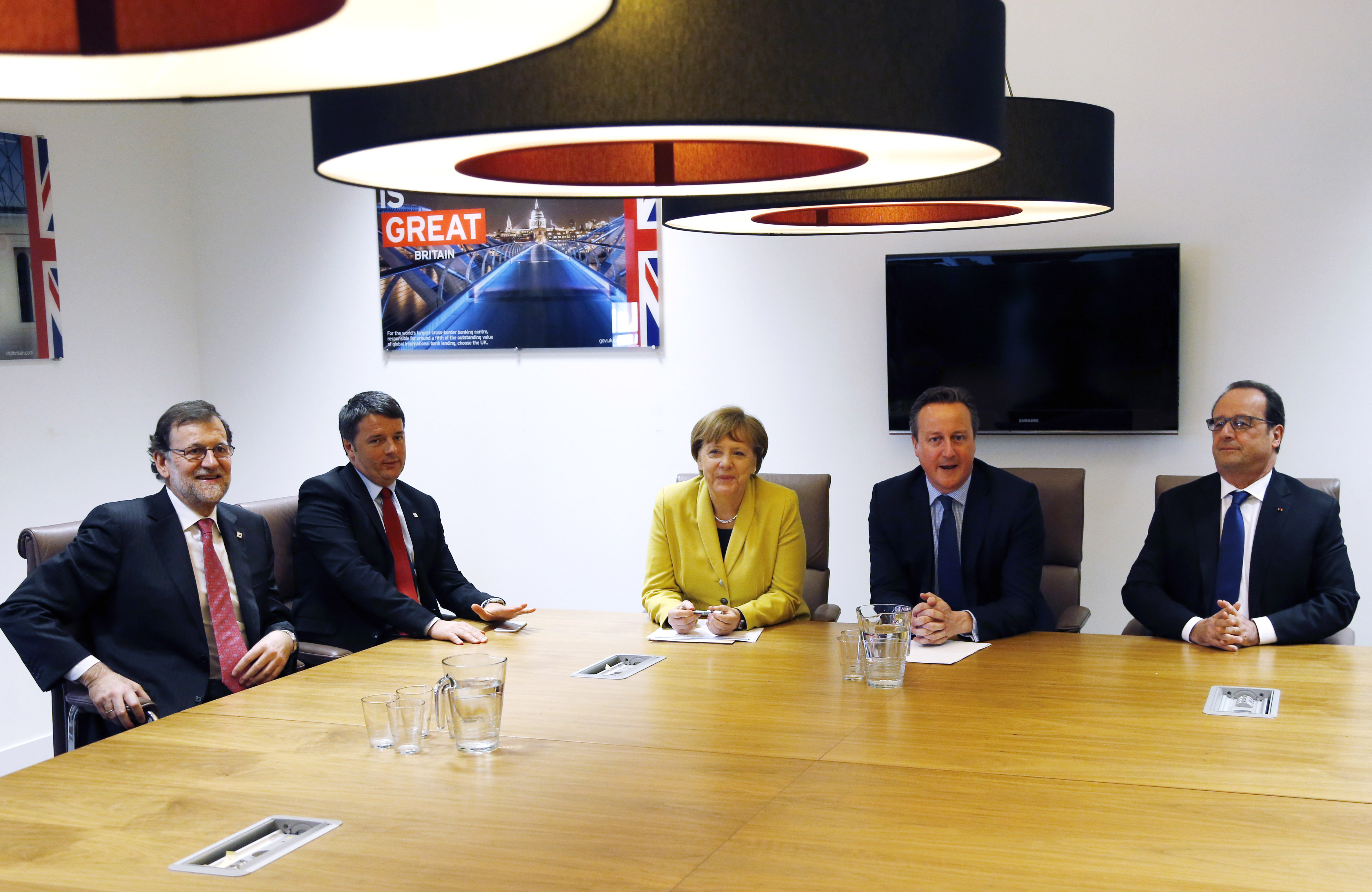 Imagini din tabara comparata cu un lagar nazist: copiii sunt rasi in cap din cauza paduchilor. VIDEO