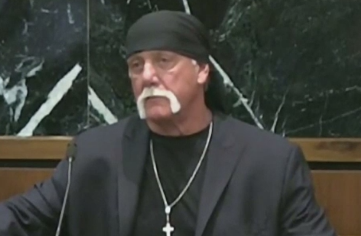 Hulk Hogan va primi daune de 115 mil. de dolari dupa ce imagini din dormitorul sau au aparut pe internet