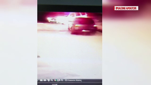 Soselele Romaniei raman o jungla: un politist a fost tarat de masina unui sofer baut. Scena a fost surprinsa de o camera