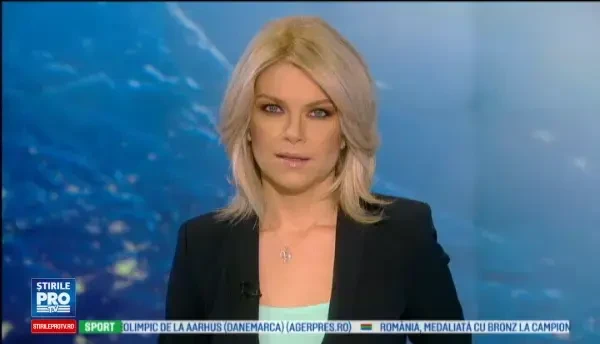 Automat cu produse din carne, la Paris. Motivul pentru care proprietarii au instalat aparatul in fata macelariei lor