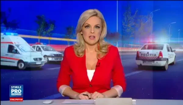 Un tanar de 19 ani, la un pas sa arda de viu dupa ce a intrat cu masina intr-un stalp. Ce transporta in vehicul