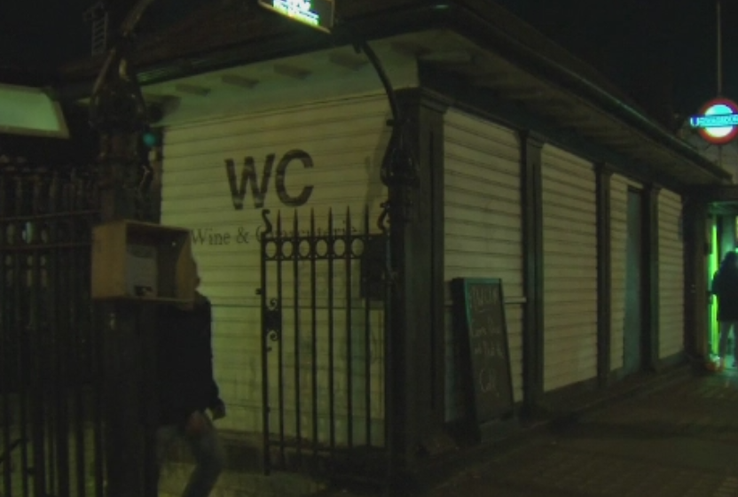 Campanie pentru salvarea toaletelor publice din Londra. Pretul exorbitant cu care a fost vandut un WC