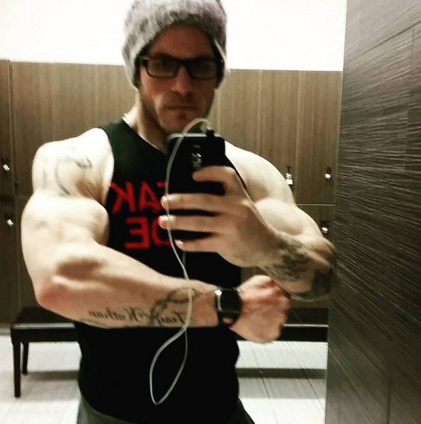 Doctorul i-a spus ca risca sa moara pana la 30 de ani daca nu slabeste. Cum arata dupa ce a dat joc 83 de kilograme