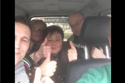 Exemplul de solidaritate dat de belgieni dupa atentatele care au zguduit inima Europei. Oamenii isi deschid usile turistilor