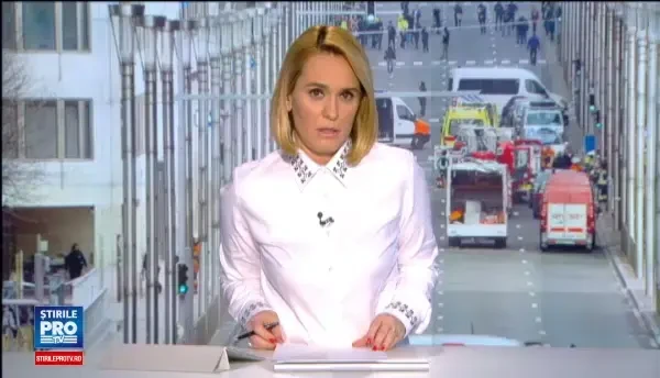 Filmul atentatelor de la metroul din Bruxelles, soldate cu 20 de morti. S-au spart toate geamurile si s-au deschis usile