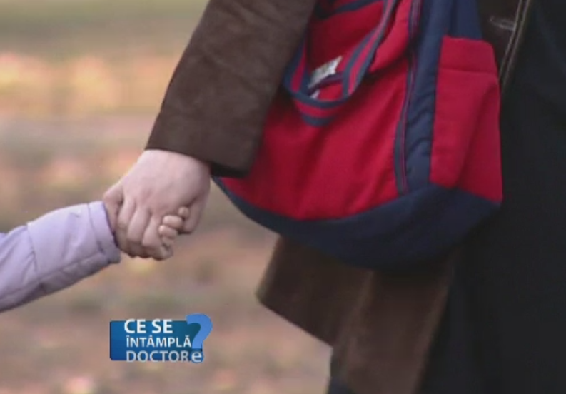 Toleranta mica la suferinte emotionale duce la dependente in viata de adult. Cum copiaza copiii comportamentul parintilor