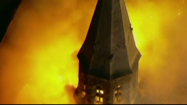 Biserica veche de aproape 200 de ani, distrusa intr-un incendiu. Imaginile apocaliptice surprinse de camere