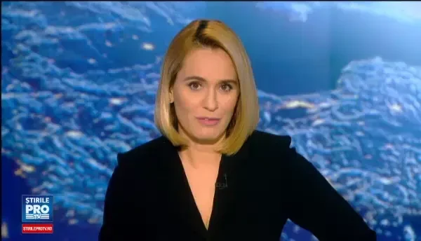 Imagini unice surprinse intr-o padure din Covasna. Ce face o familie de ursi in ultimele momente inainte de hibernare