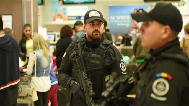 "Soimii aerului", agentii care ne pazesc de teroristi la 10.000 de metri altitudine. Doar pilotii stiu ca sunt la bord