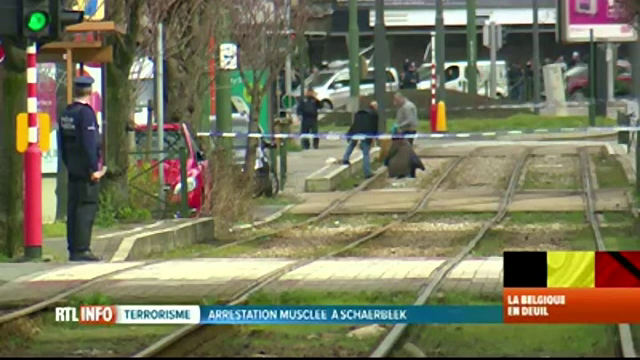 Noi indicii leaga atentatele de la Paris de exploziile din Bruxelles. Turcia acuza Europa ca "exporta" extremisti in Siria