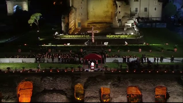 Mesajul dur al Papei Francisc, in Vinerea Mare. Suveranul pontif acuza "constiinta insensibila si anesteziata" a Europei