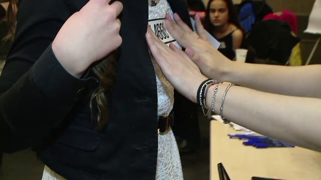 Preselectiile pentru ''Vocea Romaniei Junior'' au strans la Cluj sute de copii din tot Ardealul. Cum ii incurajeaza parintii