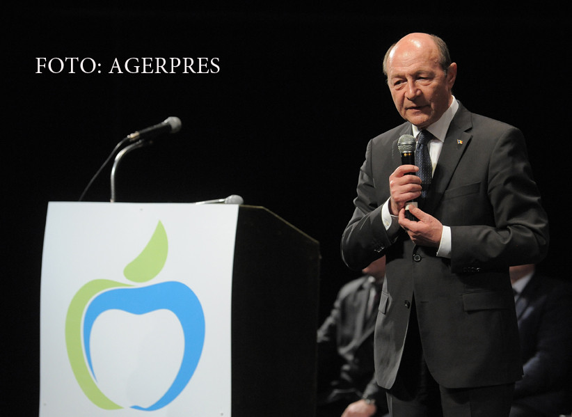 Basescu a dat cu mere in membrii partidului sau. Ce a spus despre o posibila candidatura in Capitala